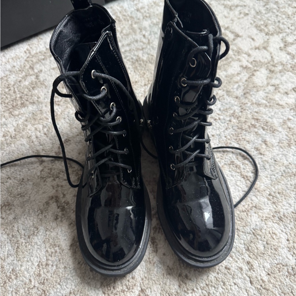 Black Lace-Up Women's Boots